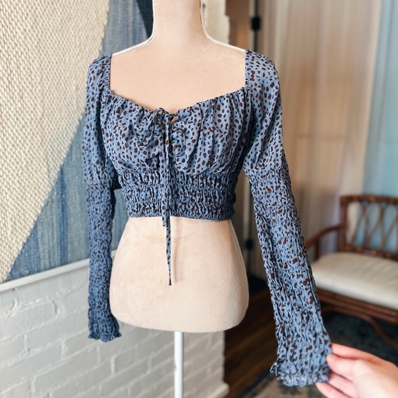 Women's Blue Patterned Top - Picture 1 of 8